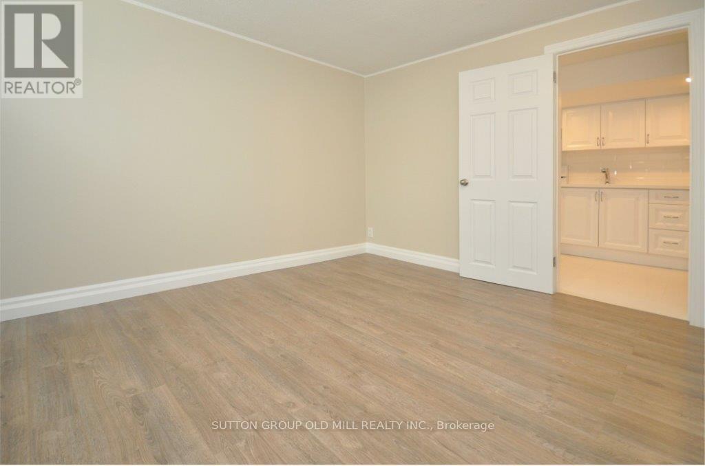 3606 Twinmaple Drive, Mississauga, Ontario L4Y 3R1 - Photo 16 - W13414148