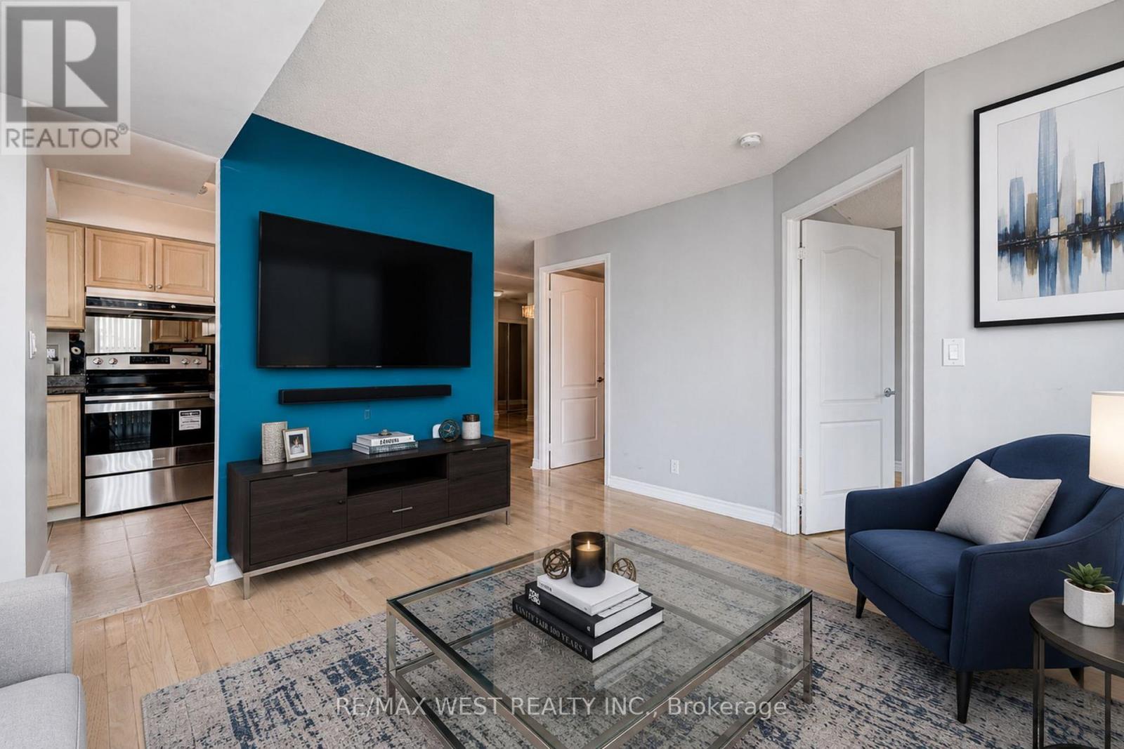 1611 - 1 Elm Drive W, Mississauga, Ontario  L5B 4M1 - Photo 3 - W13414190