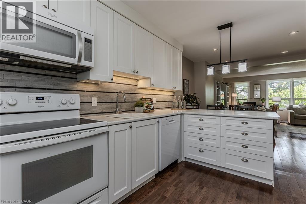 2157 Mountain Grove Avenue, Burlington, Ontario L7P 2H8 - Photo 6 - 40836592