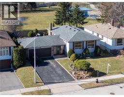 19 LYNWOOD Drive, Hamilton, Ontario
