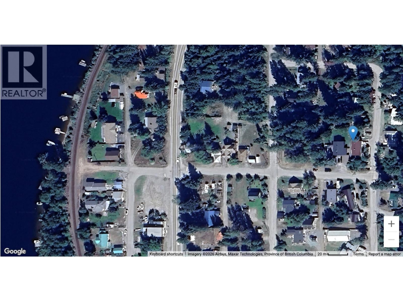 9271 Campbell Street, Moyie, British Columbia V0B 2A0 - Photo 2 - 10390465
