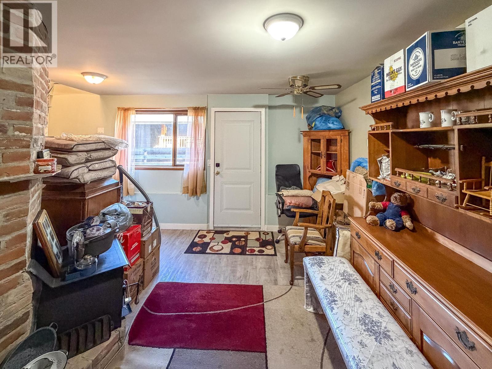 9271 Campbell Street, Moyie, British Columbia V0B 2A0 - Photo 15 - 10390465