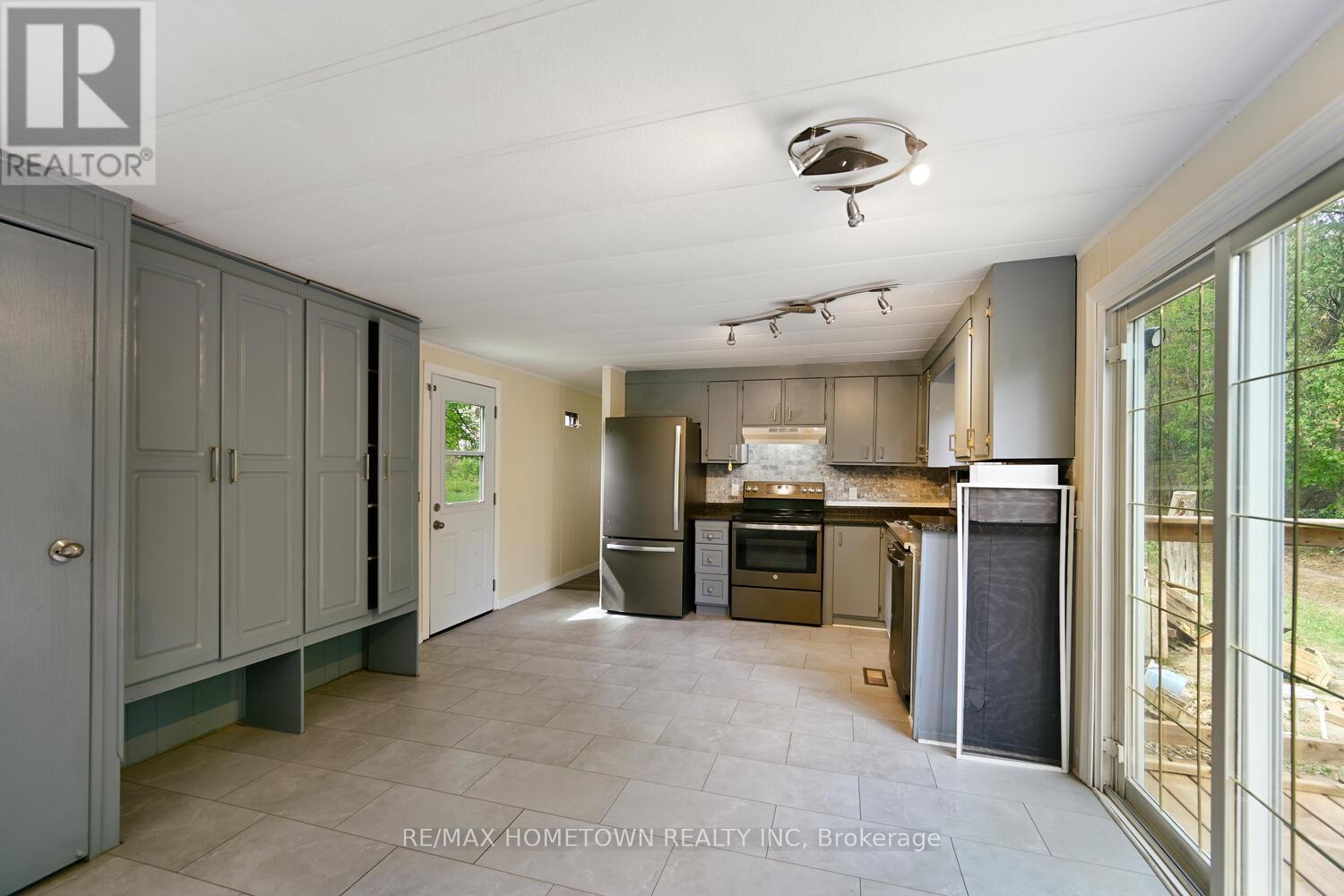 2564  A & B Old Red Road, Elizabethtown-Kitley, Ontario  K6V 5T3 - Photo 4 - X13414384