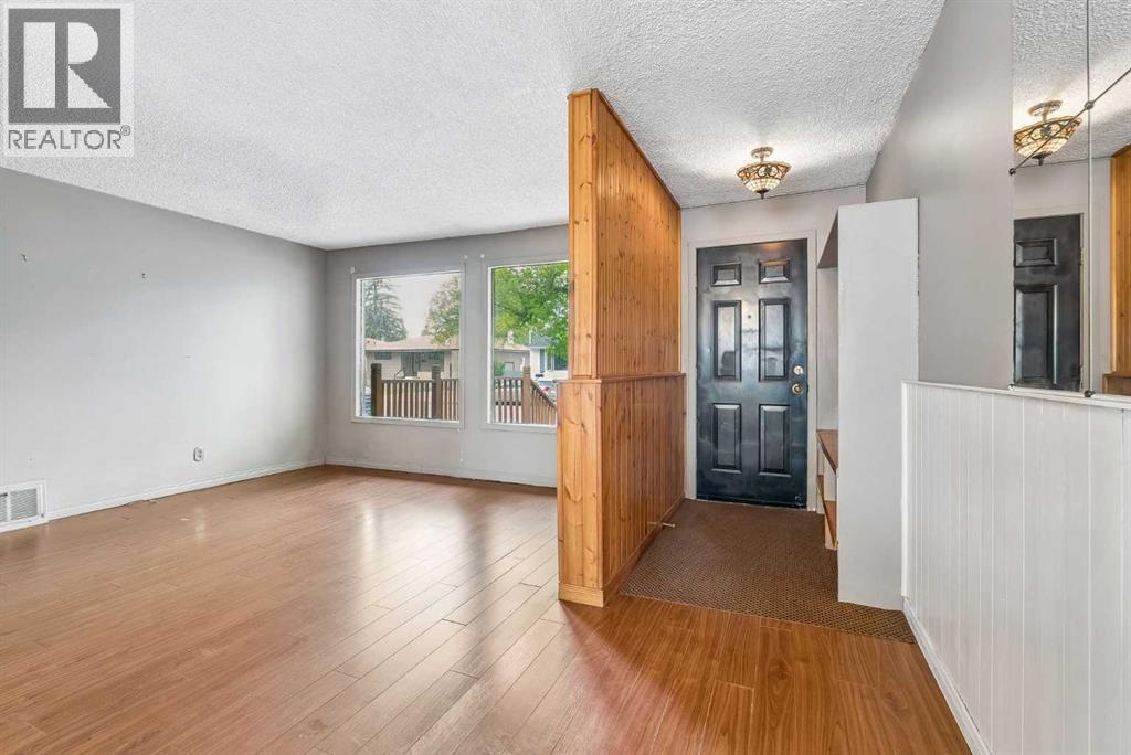 6636 18 Street Se, Calgary, Alberta  T2C 0M6 - Photo 4 - A2318016