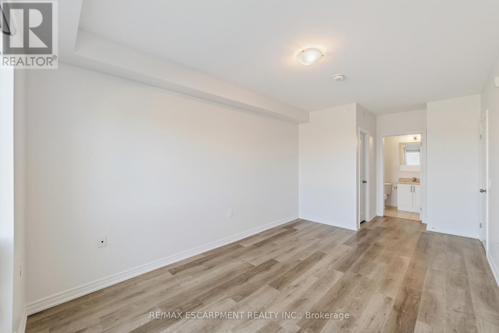 302 - 2750 King Street E, Hamilton, Ontario  L8G 1J4 - Photo 9 - X13413796