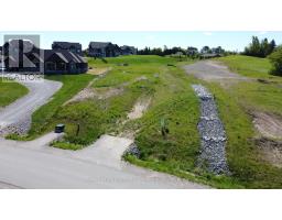 8 COUNTRY PLACE, Kawartha Lakes, Ontario