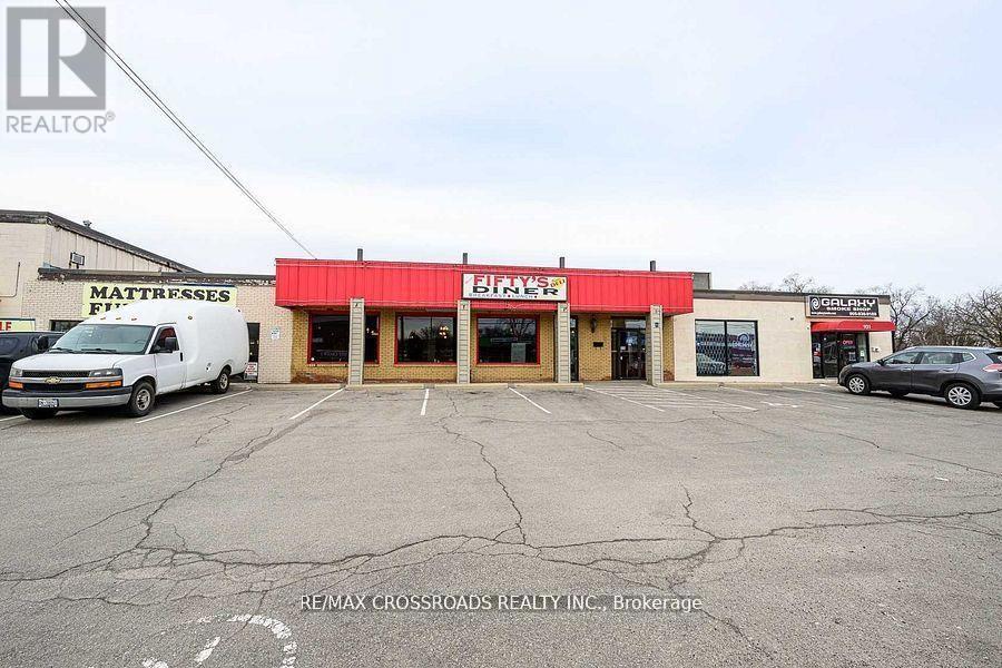 931 QUEENSTON ROAD, Hamilton, Ontario