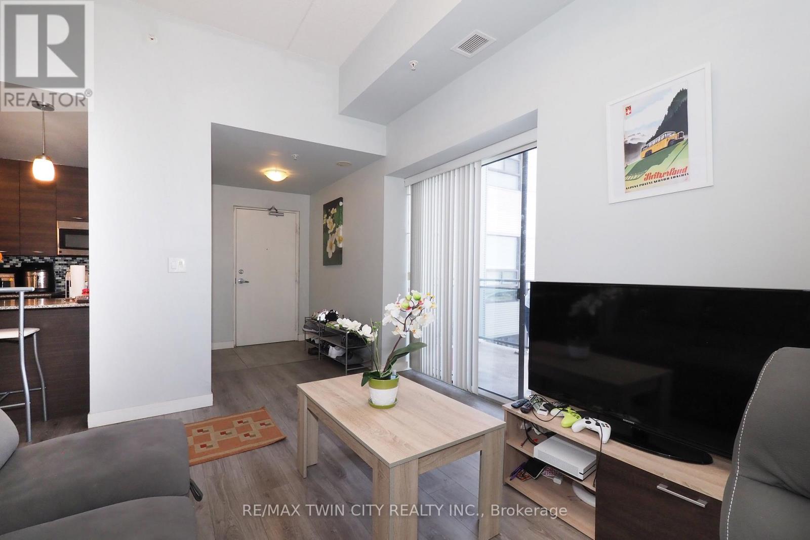 2203 - 318 Spruce Street, Waterloo, Ontario  N2L 0E9 - Photo 8 - X13413902