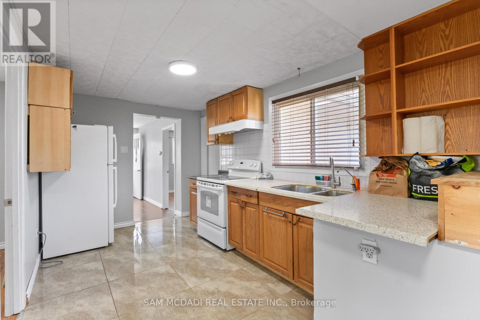 5717 Dunn Street, Niagara Falls, Ontario  L2G 2N8 - Photo 5 - X13414092