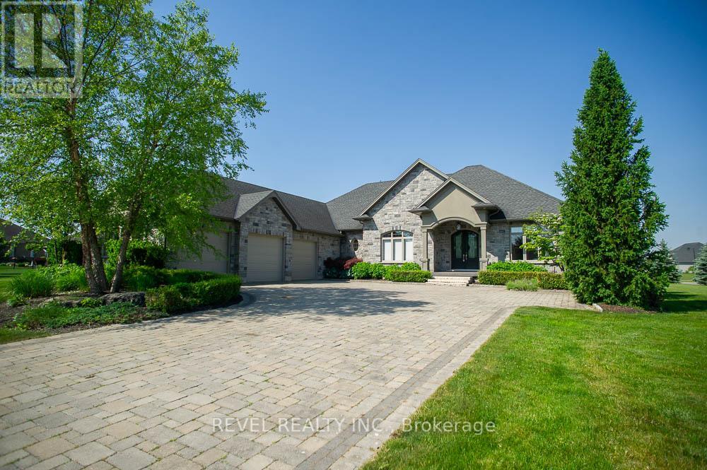 29 WESTLAKE BOULEVARD, Brantford, Ontario