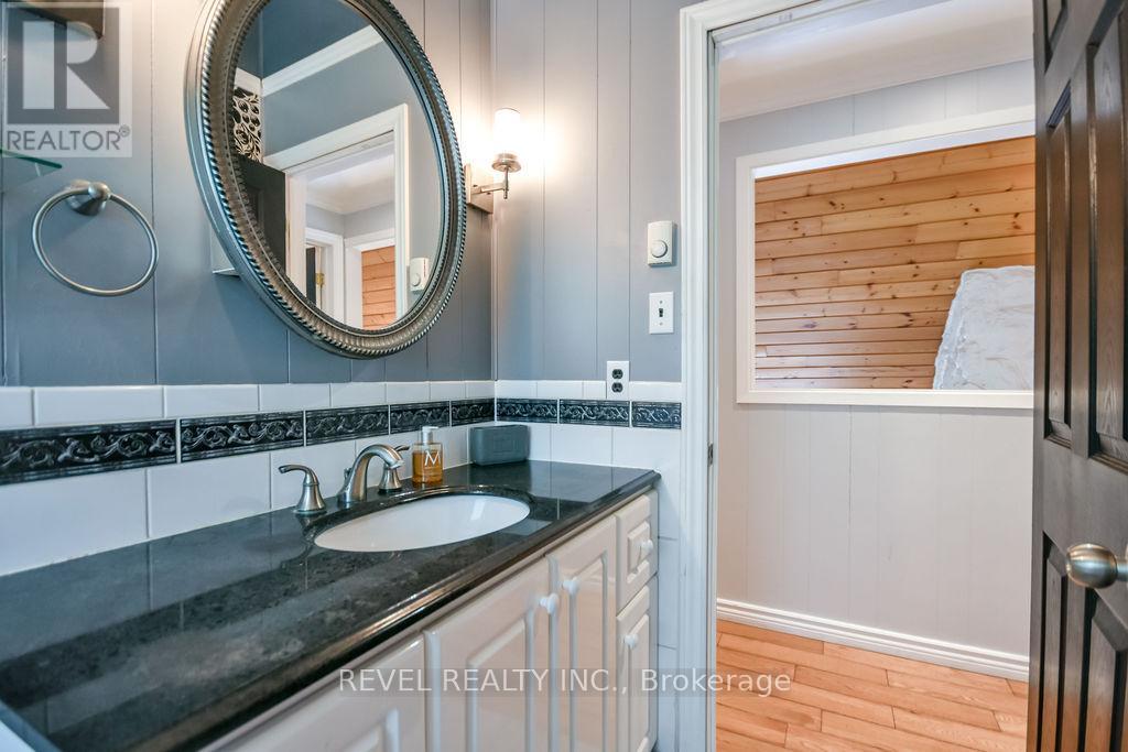 1112 Shamrock Marina Road, Gravenhurst, Ontario  P0E 1N0 - Photo 26 - X13414124