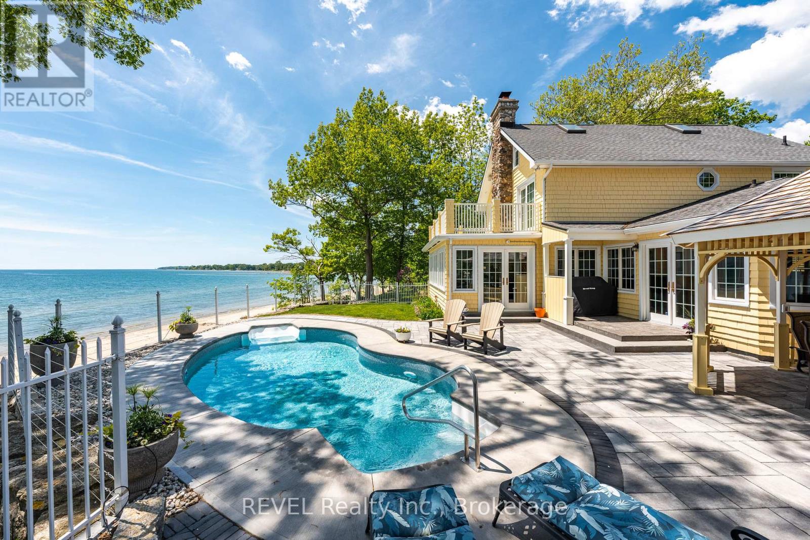 3091 Thunder Bay Road, Fort Erie, Ontario  L0S 1N0 - Photo 1 - X13246536