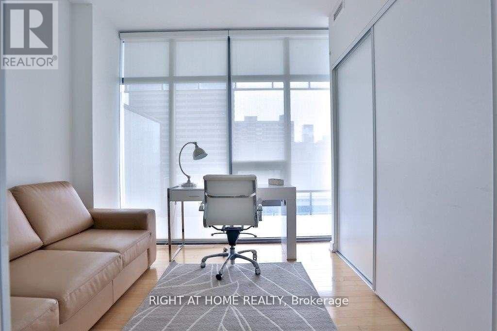 1005 - 33 Charles Street E, Toronto, Ontario  M4Y 1R9 - Photo 8 - C13414228