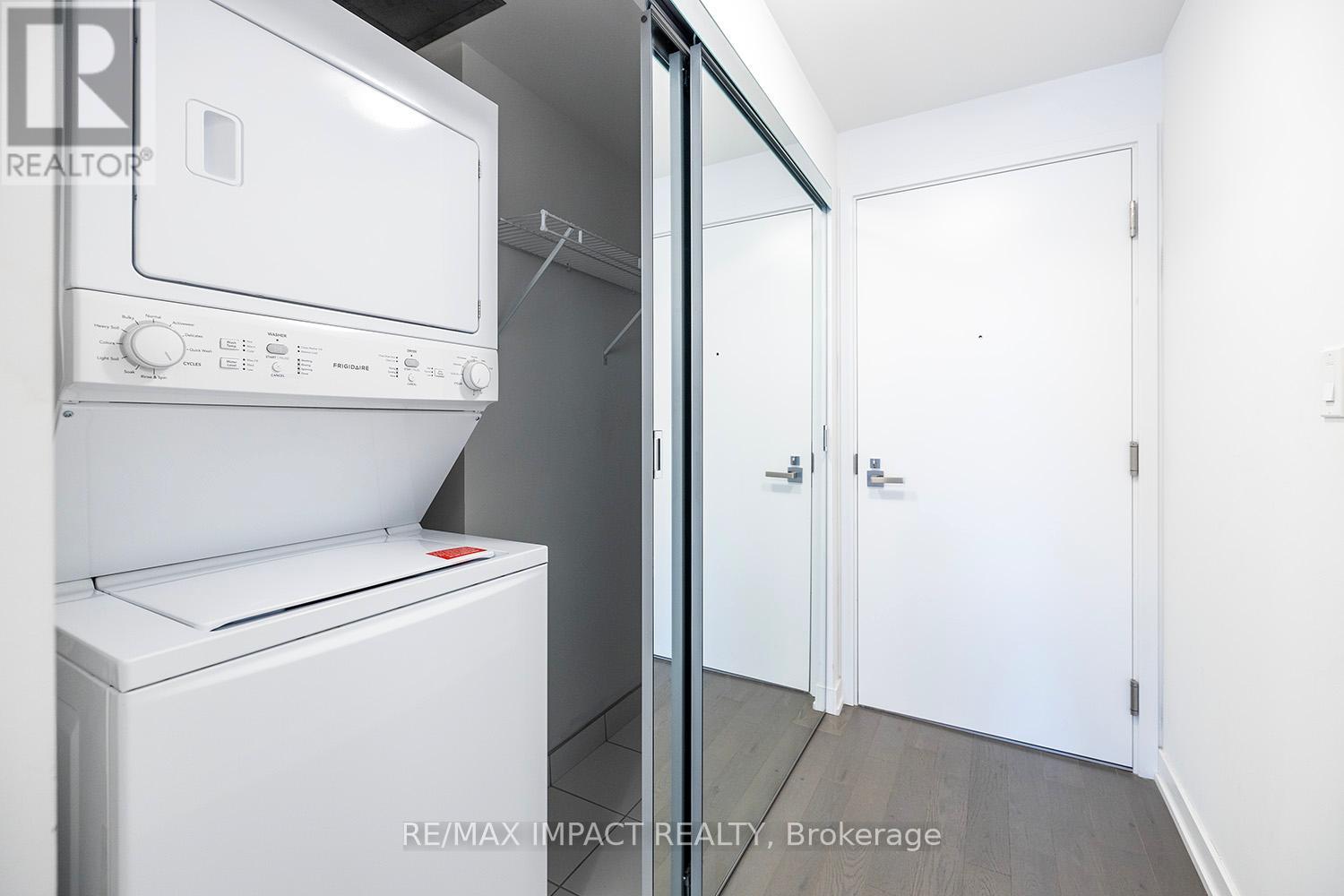 1004 - 30 Ordnace Street, Toronto, Ontario  M6K 1A2 - Photo 13 - C13414250
