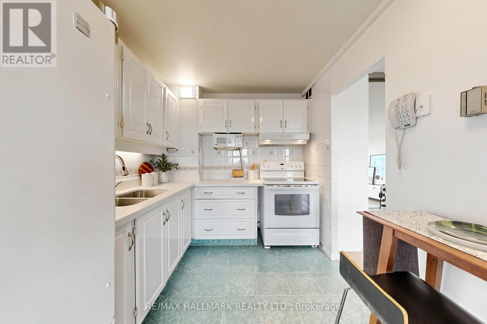 1401 - 745 Don Mills Road, Toronto, Ontario  M3C 1S7 - Photo 12 - C13414276