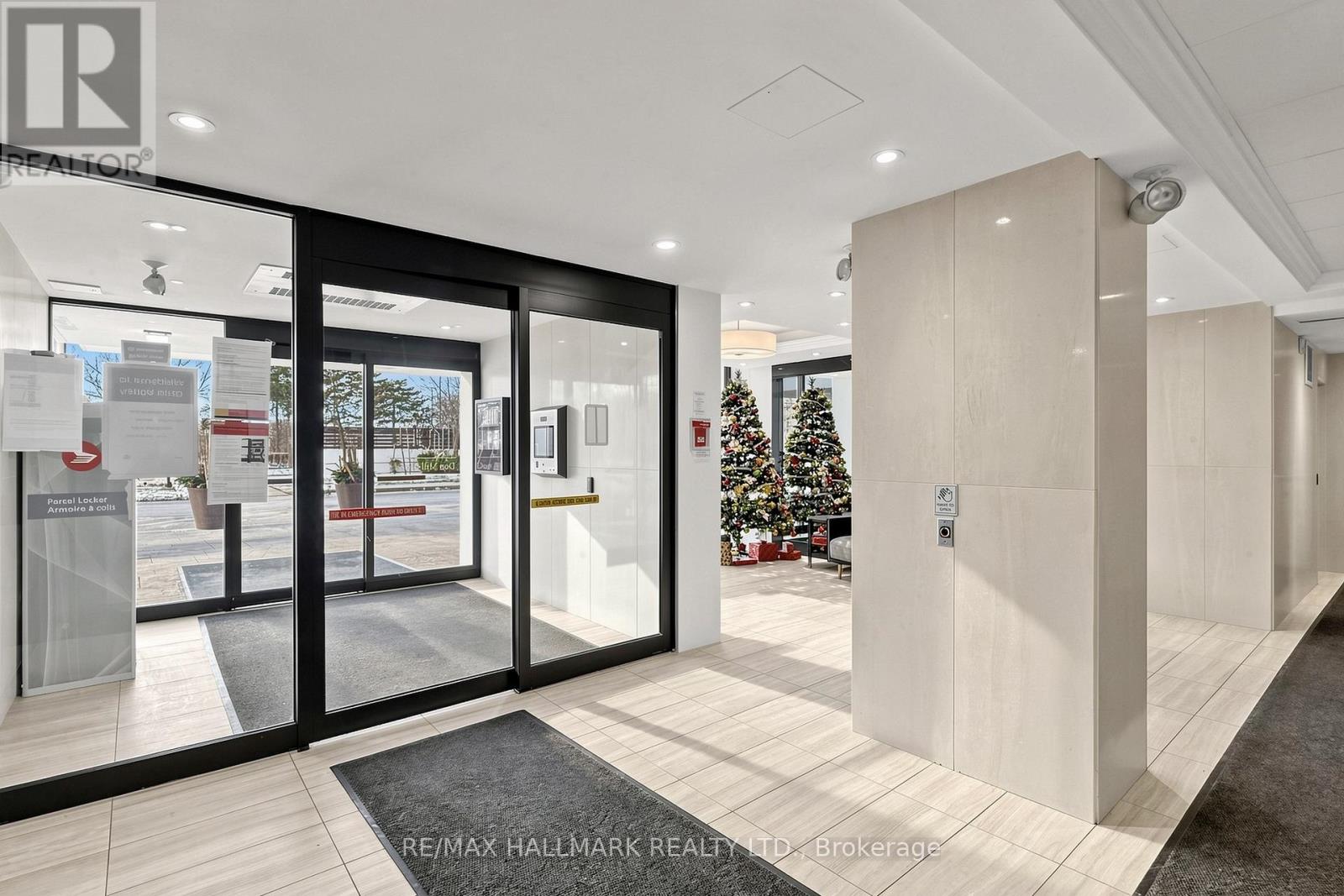 1401 - 745 Don Mills Road, Toronto, Ontario  M3C 1S7 - Photo 3 - C13414276