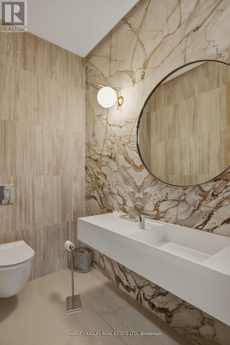 12 Winton Road, Toronto, Ontario  M4N 3E3 - Photo 20 - C13414310