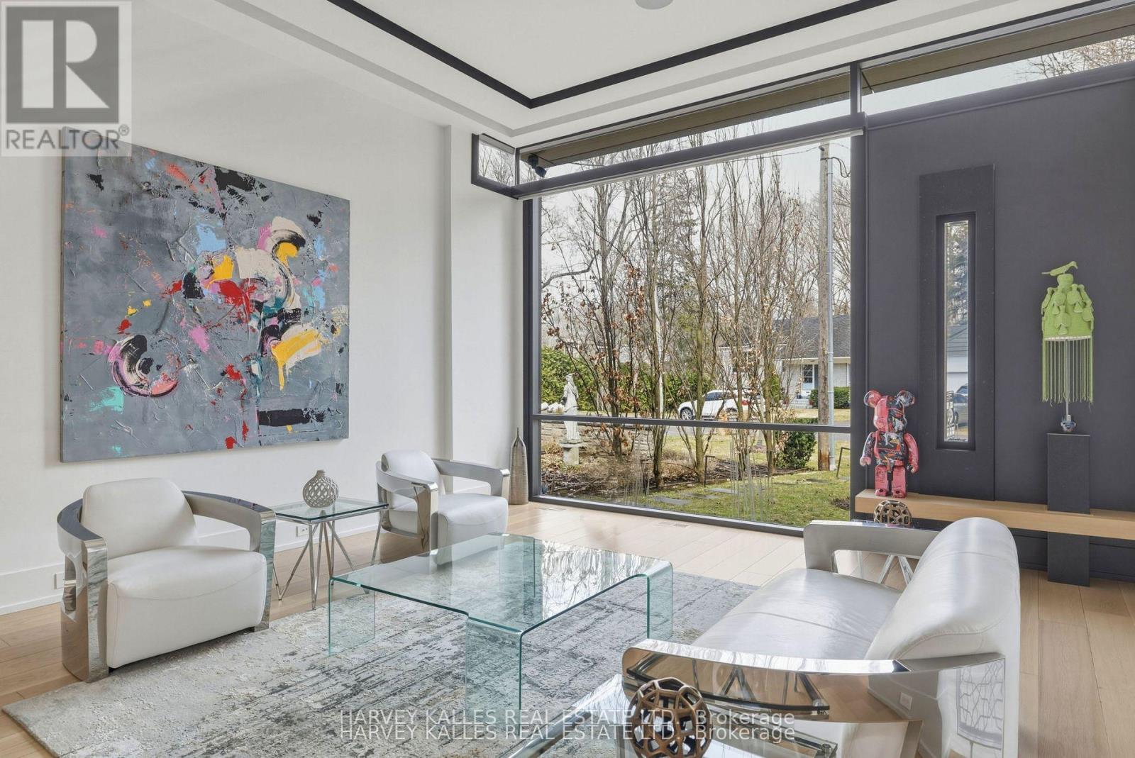 12 Winton Road, Toronto, Ontario  M4N 3E3 - Photo 6 - C13414310