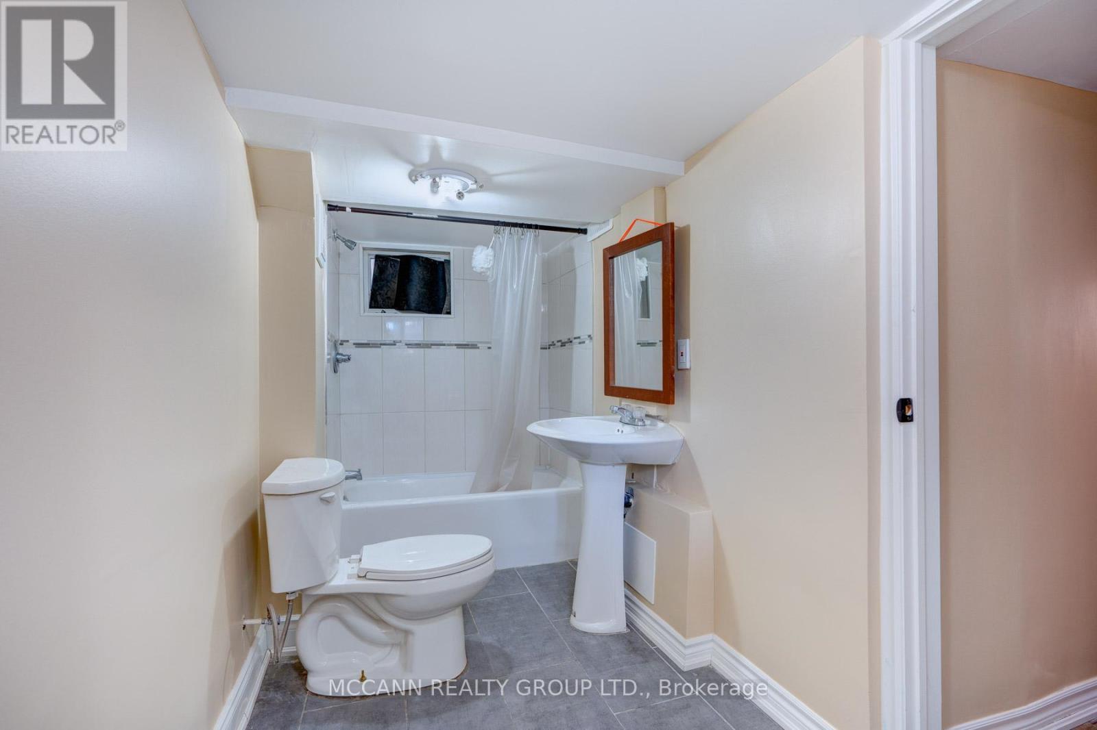 Bsmnt - 301 Robina Avenue, Toronto, Ontario  M6C 3Z2 - Photo 11 - C13414320