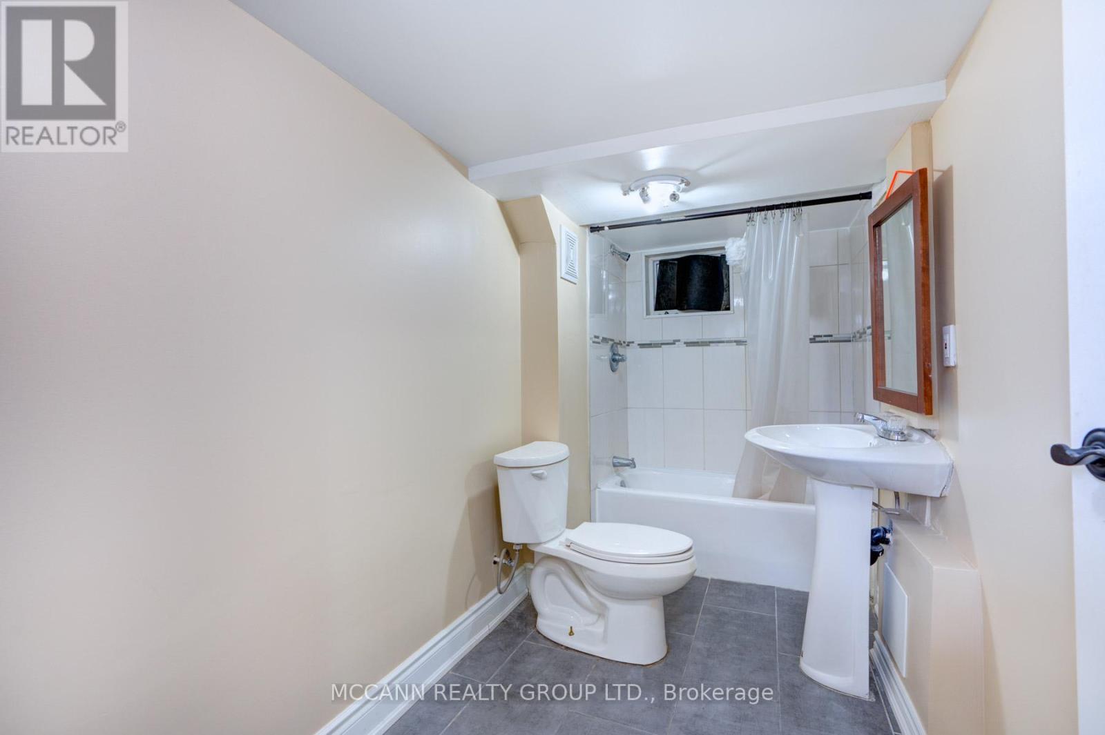 Bsmnt - 301 Robina Avenue, Toronto, Ontario  M6C 3Z2 - Photo 13 - C13414320