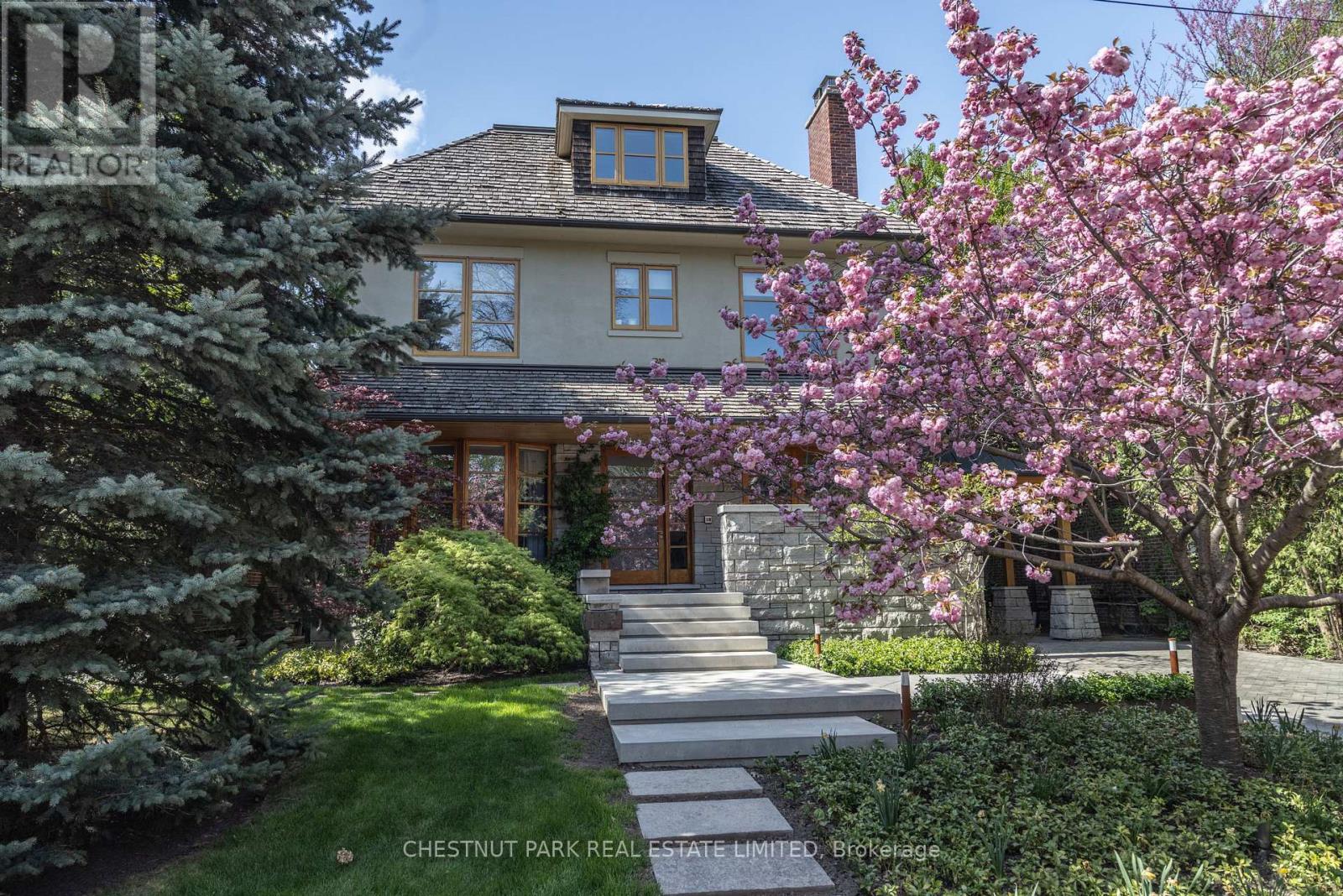 177 COLDSTREAM AVENUE, Toronto, Ontario