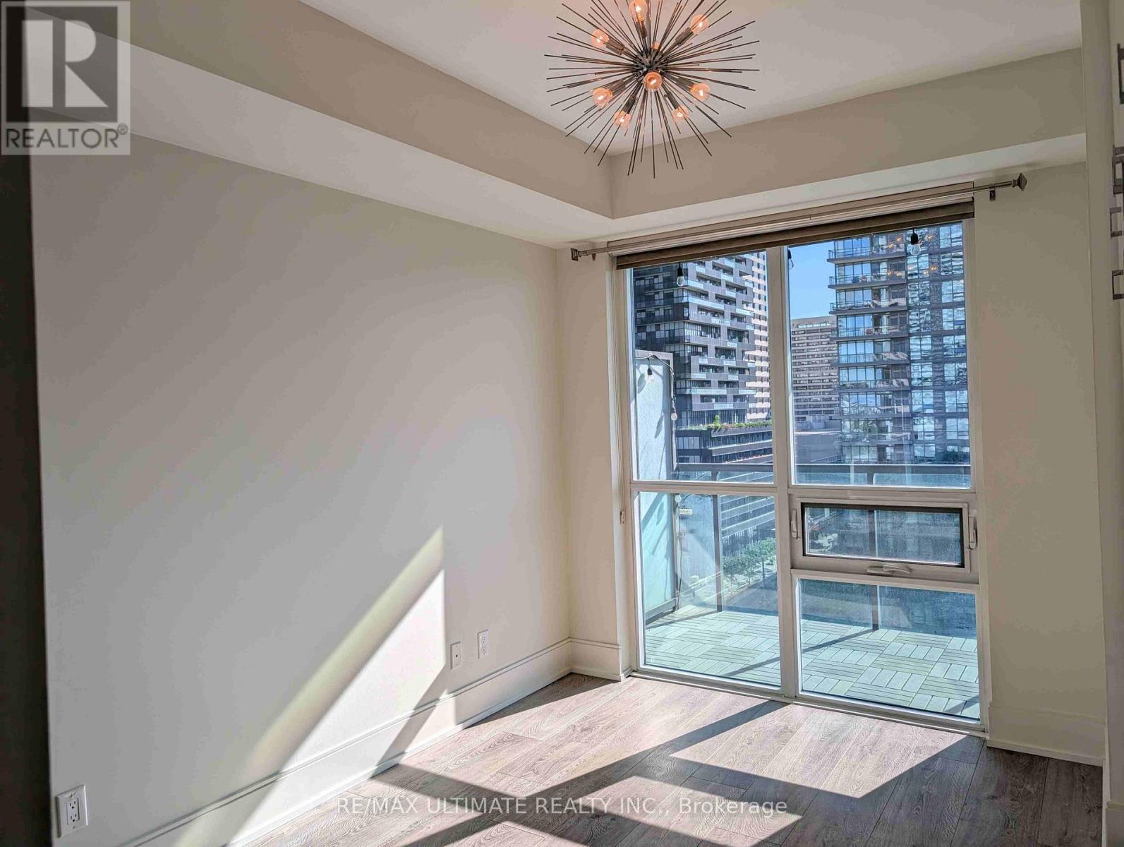 917 - 70 Roehampton Avenue, Toronto, Ontario  M4P 1R2 - Photo 12 - C13414350
