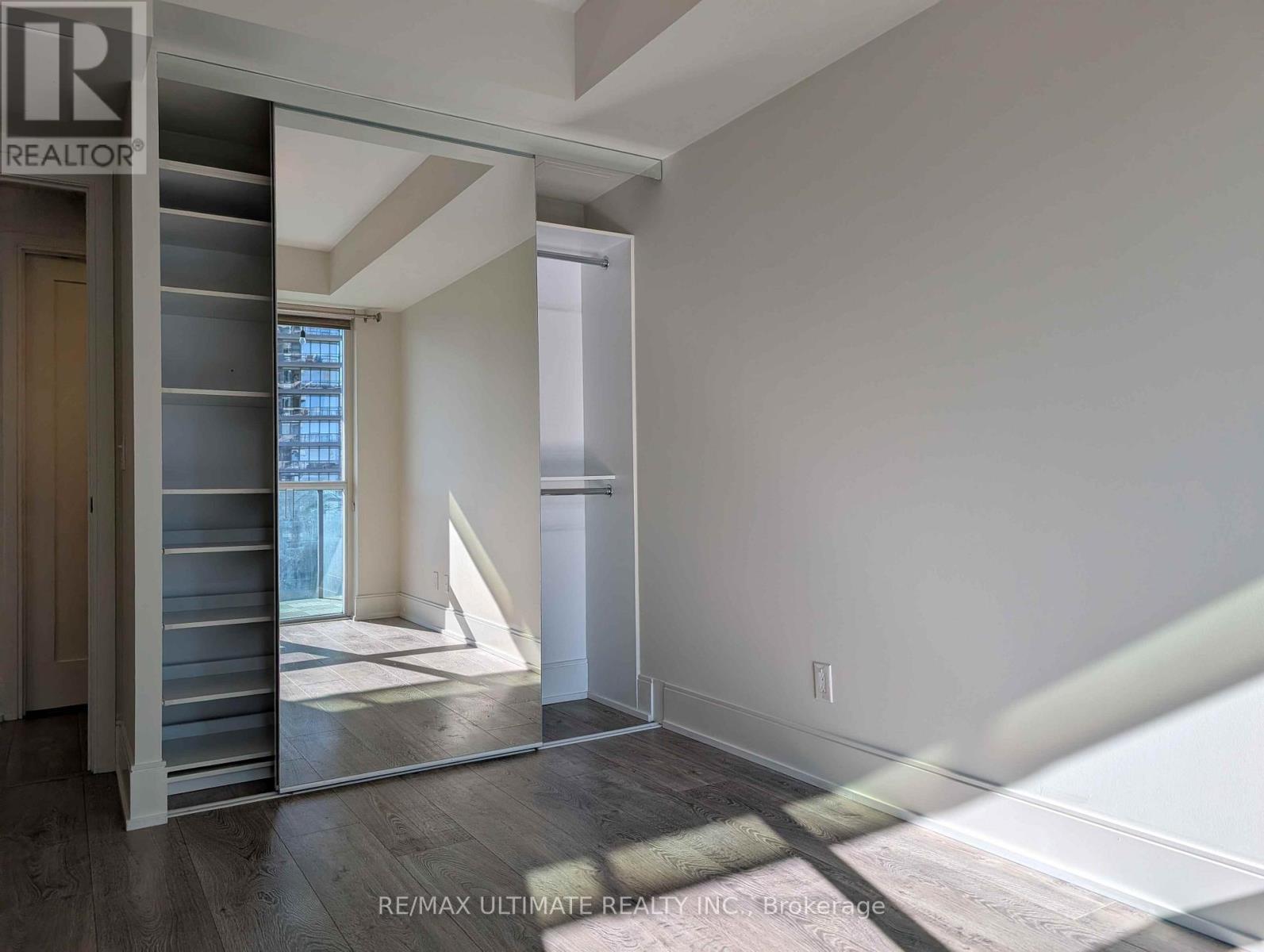 917 - 70 Roehampton Avenue, Toronto, Ontario  M4P 1R2 - Photo 17 - C13414350