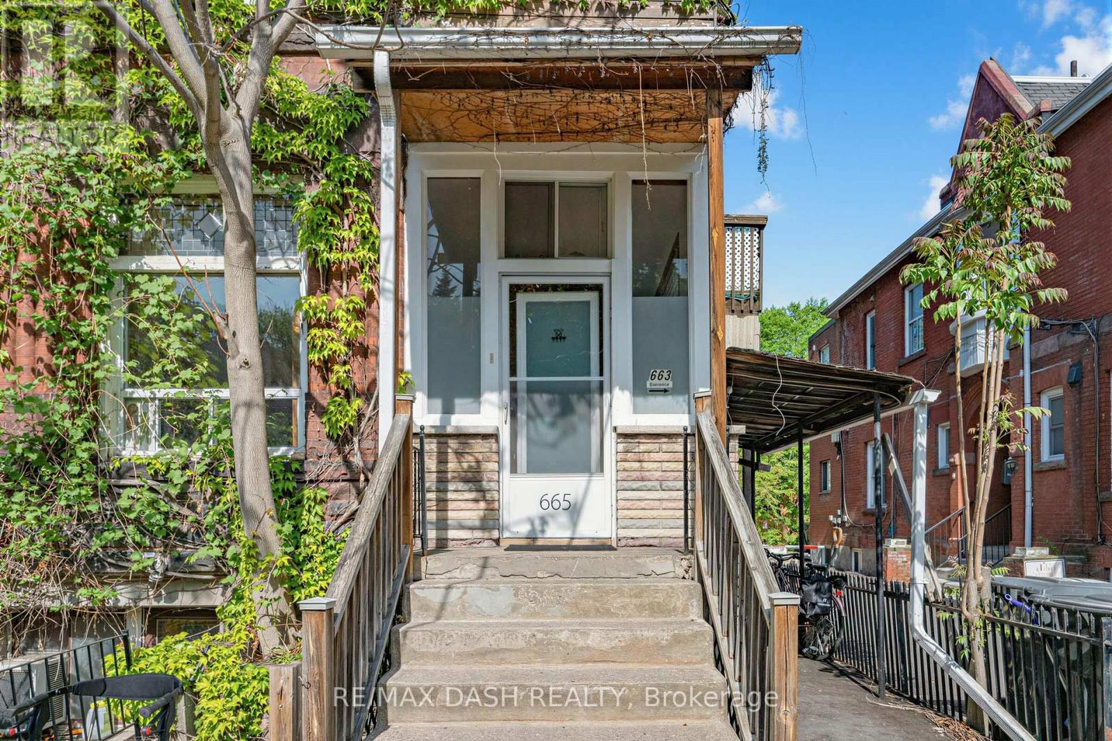665 Huron Street, Toronto, Ontario  M5R 2R8 - Photo 3 - C13414380
