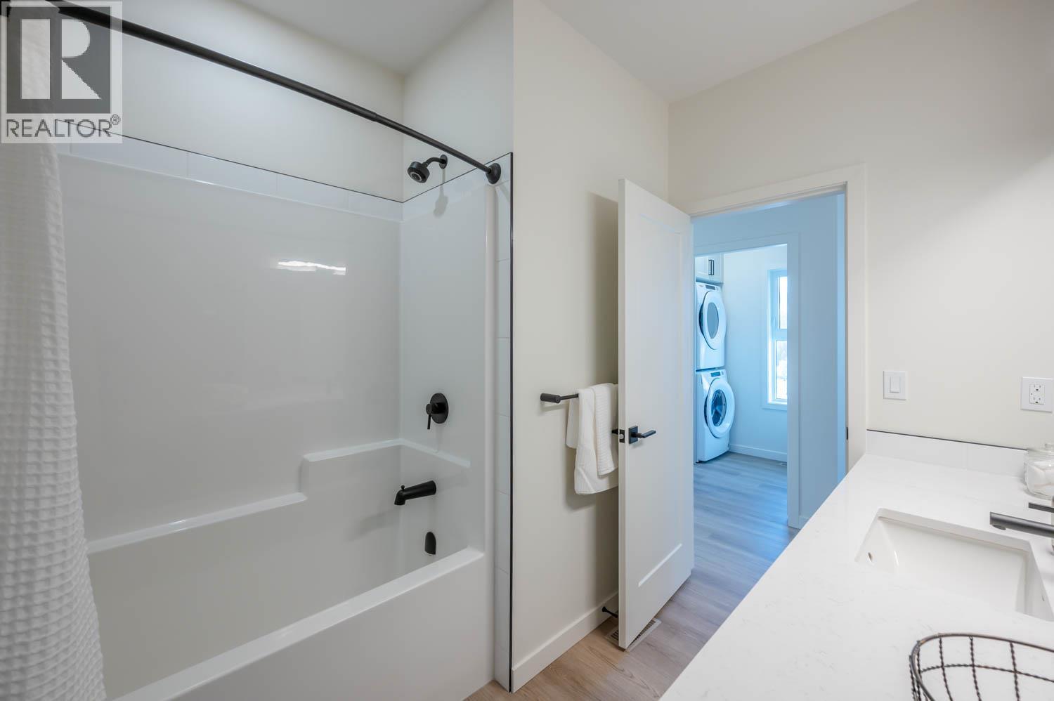 158 Deer Place Unit# 109, Penticton, British Columbia  V2A 0J7 - Photo 19 - 10382961