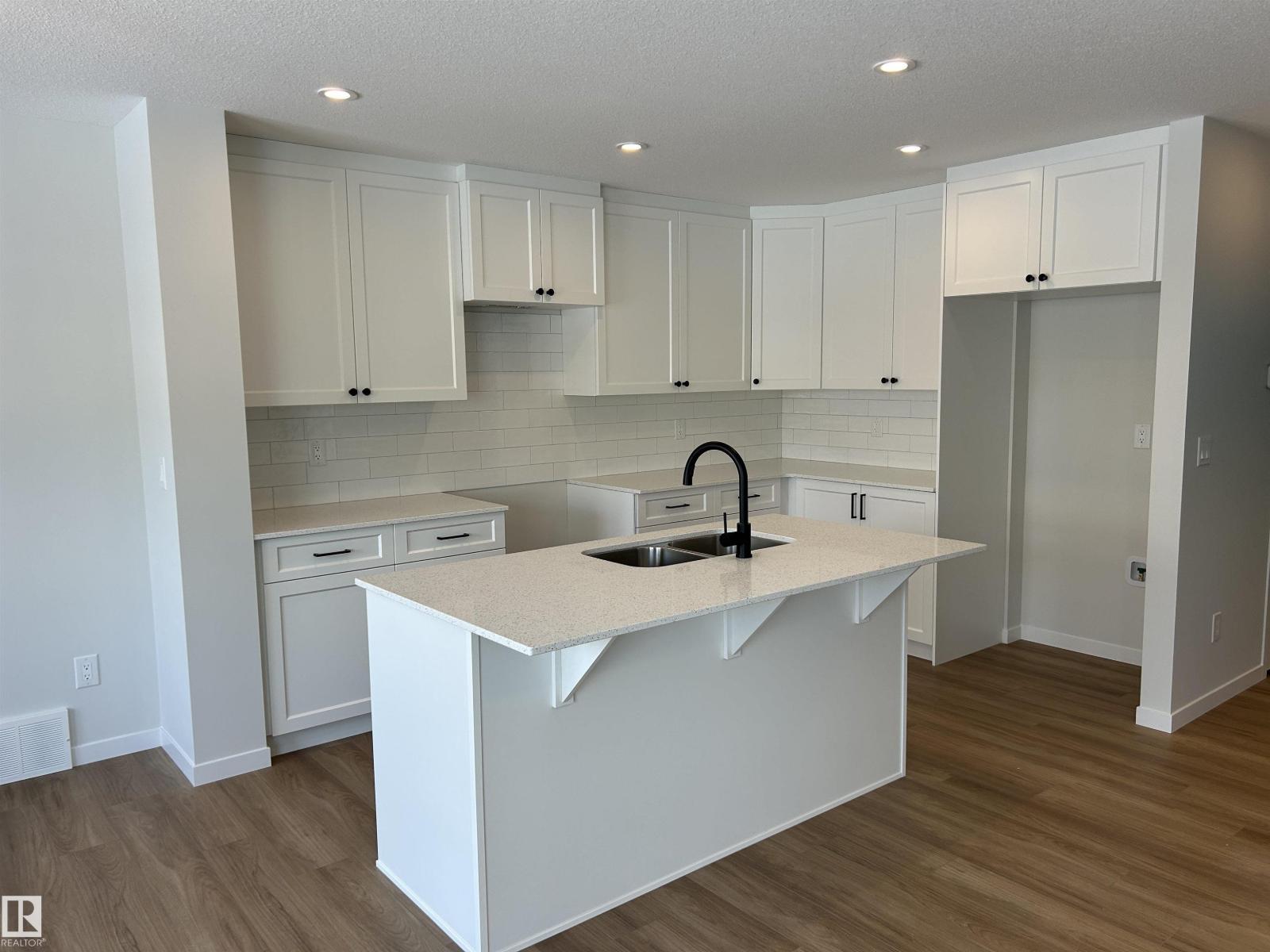 1186 South Creek Wd, Stony Plain, Alberta  T7Z 0P5 - Photo 4 - E4492452