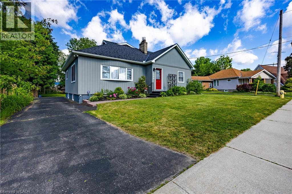 320 QUEEN Street, Delhi, Ontario