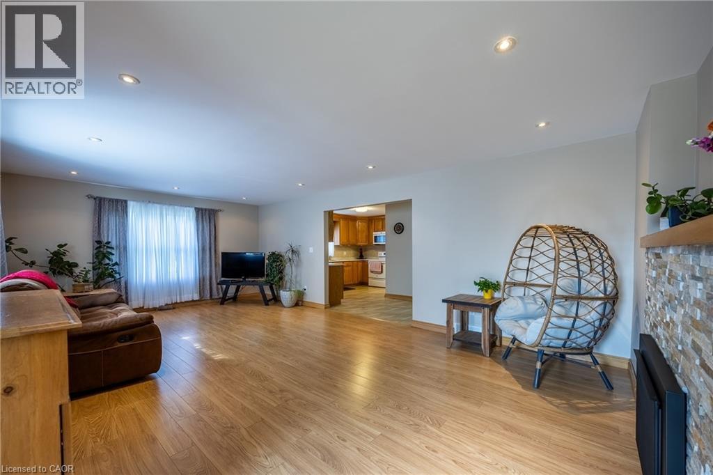 320 Queen Street, Delhi, Ontario  N4B 2L1 - Photo 14 - 40836589