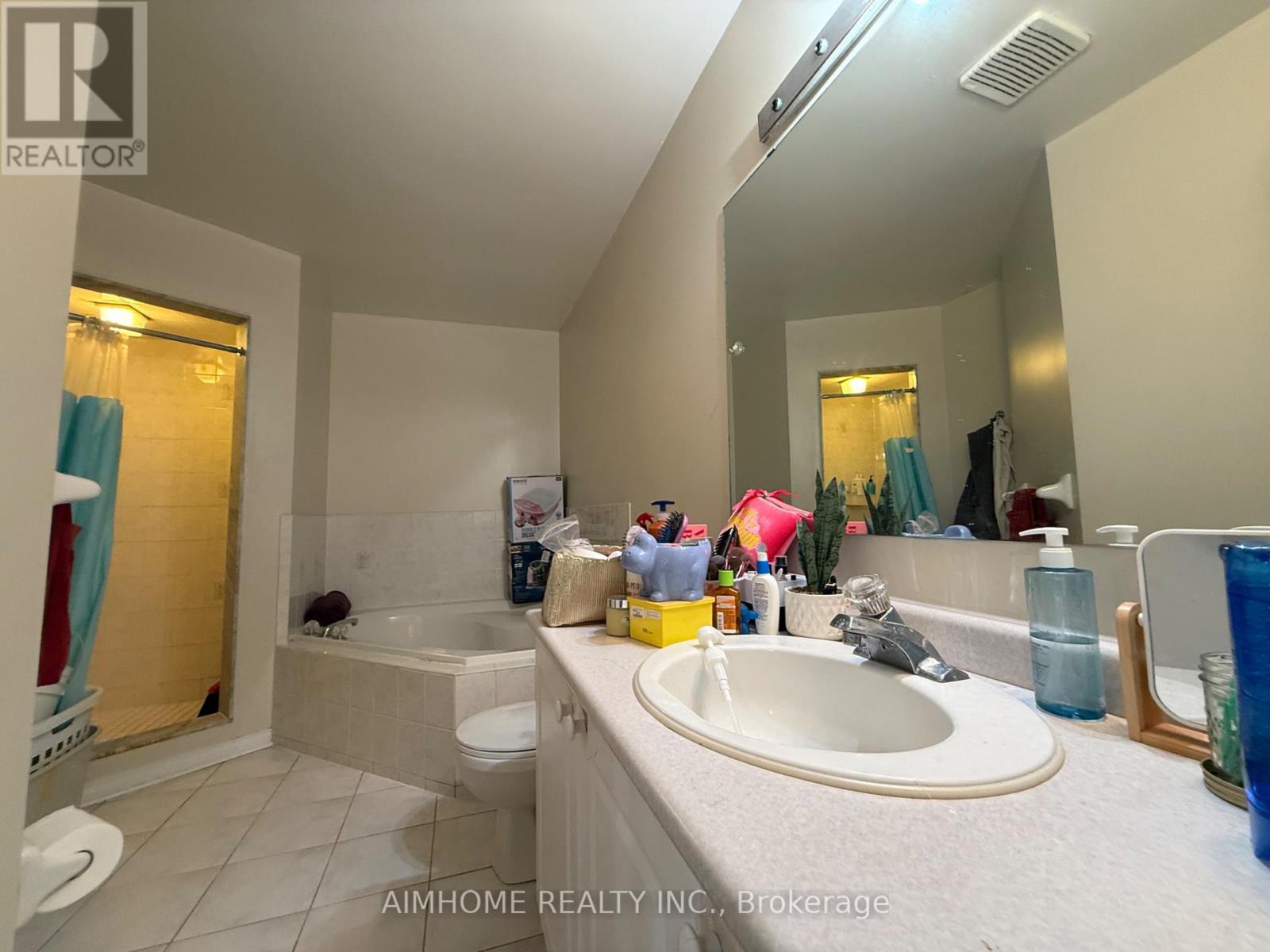 20 Craddock Street, Vaughan, Ontario  L6A 2S1 - Photo 10 - N13412574