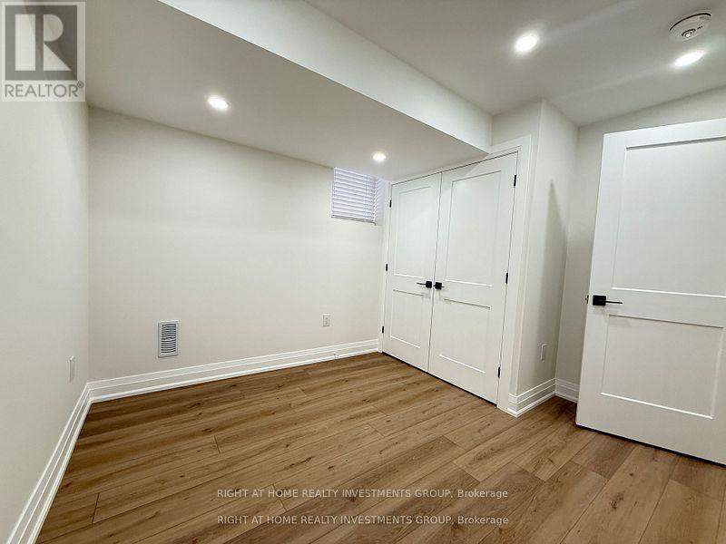 B - 30 Blazing Star Street, East Gwillimbury, Ontario  L0G 1R0 - Photo 15 - N13414400