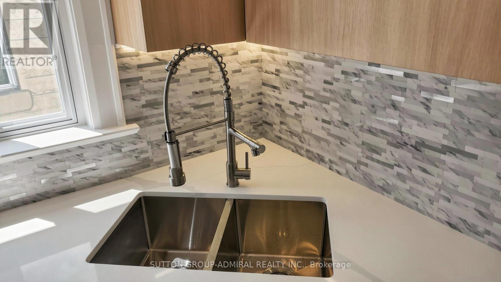 87 Pritchard Avenue, Toronto, Ontario  M6N 1T9 - Photo 9 - W12944320