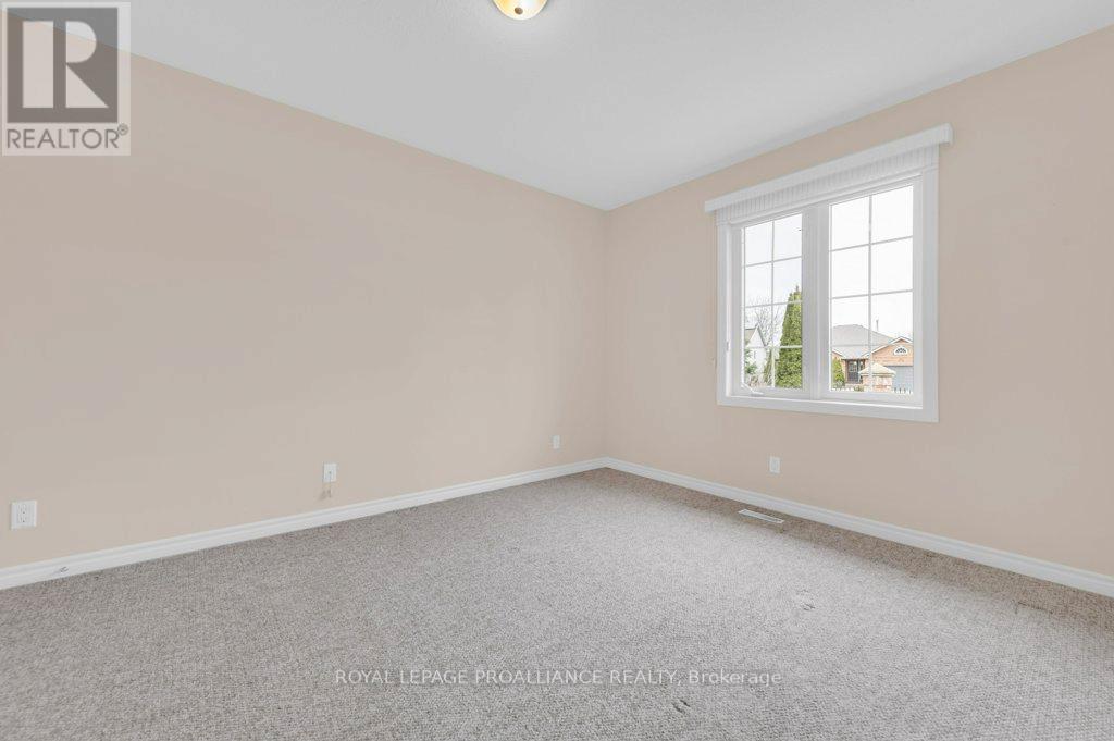 12 - 25 Heartwood Drive, Belleville, Ontario  K8P 5M2 - Photo 24 - X12960886