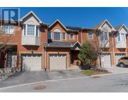 11 GREAT OAK PRIVATE, Ottawa, Ontario
