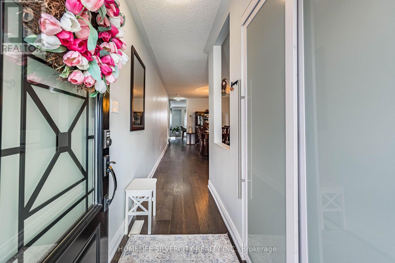 32 Continental Road, Brampton, Ontario  L7A 2E9 - Photo 5 - W13414248
