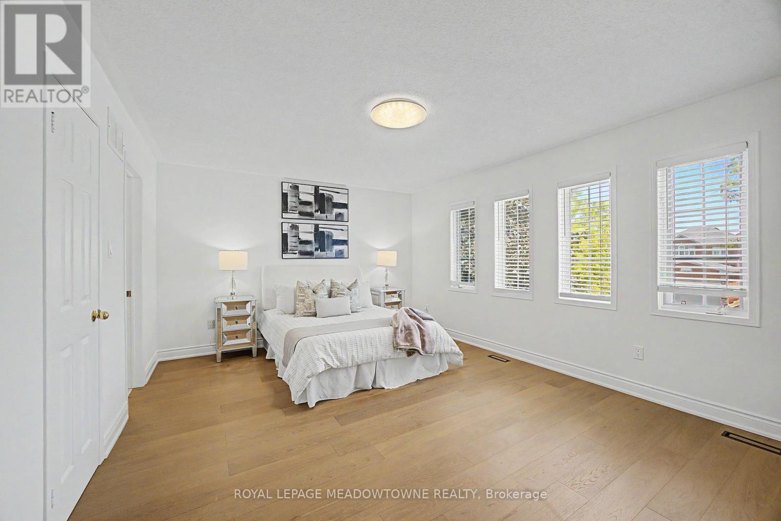6012 Maple Gate Circle, Mississauga, Ontario  L5N 7A7 - Photo 22 - W13414274