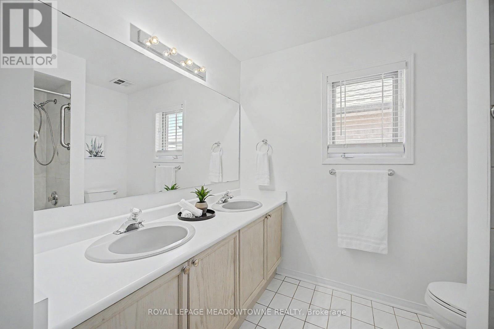 6012 Maple Gate Circle, Mississauga, Ontario  L5N 7A7 - Photo 26 - W13414274