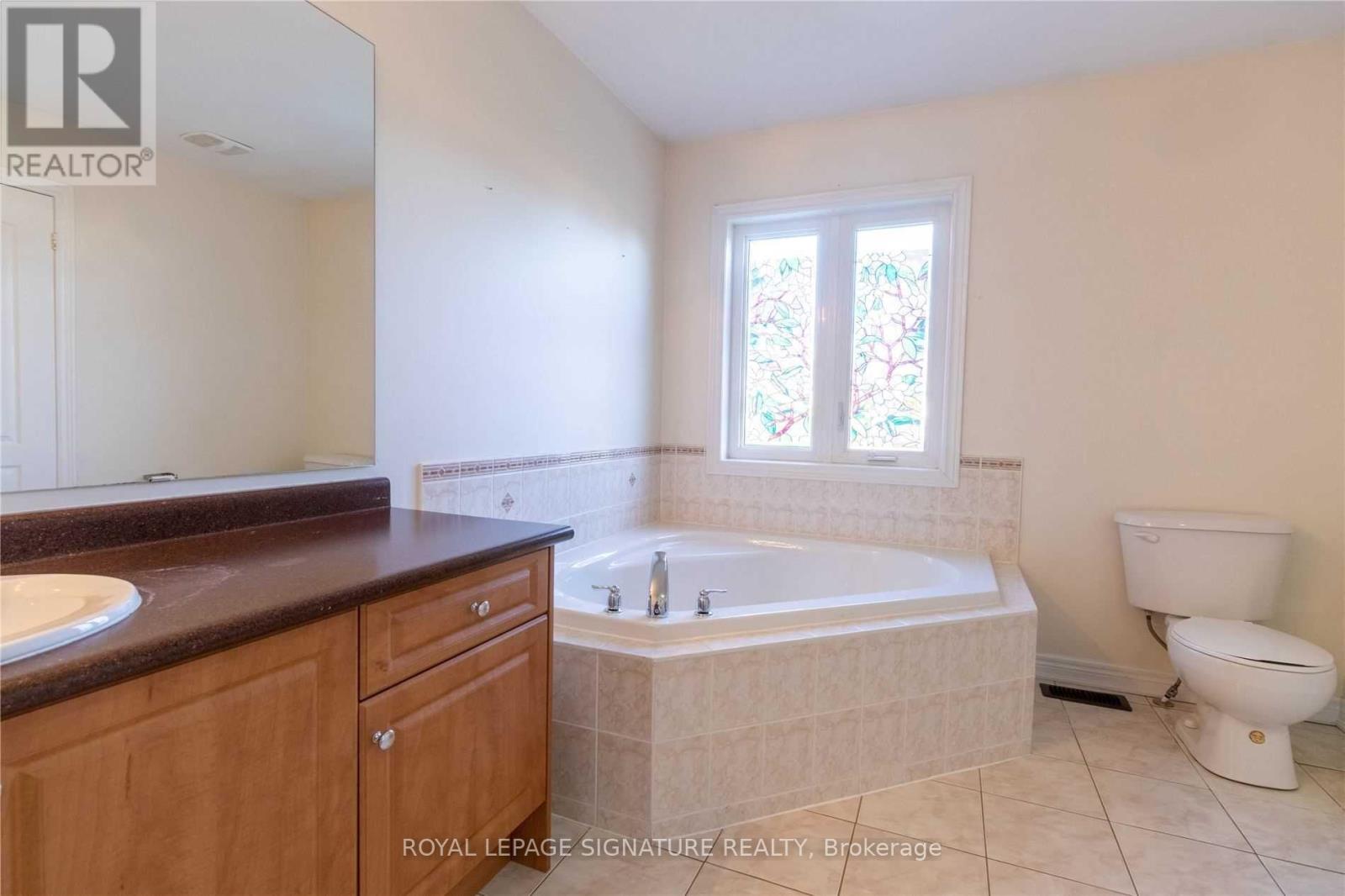 128 Holmes Crescent, Milton, Ontario L9T 0V8 - Photo 19 - W13414366
