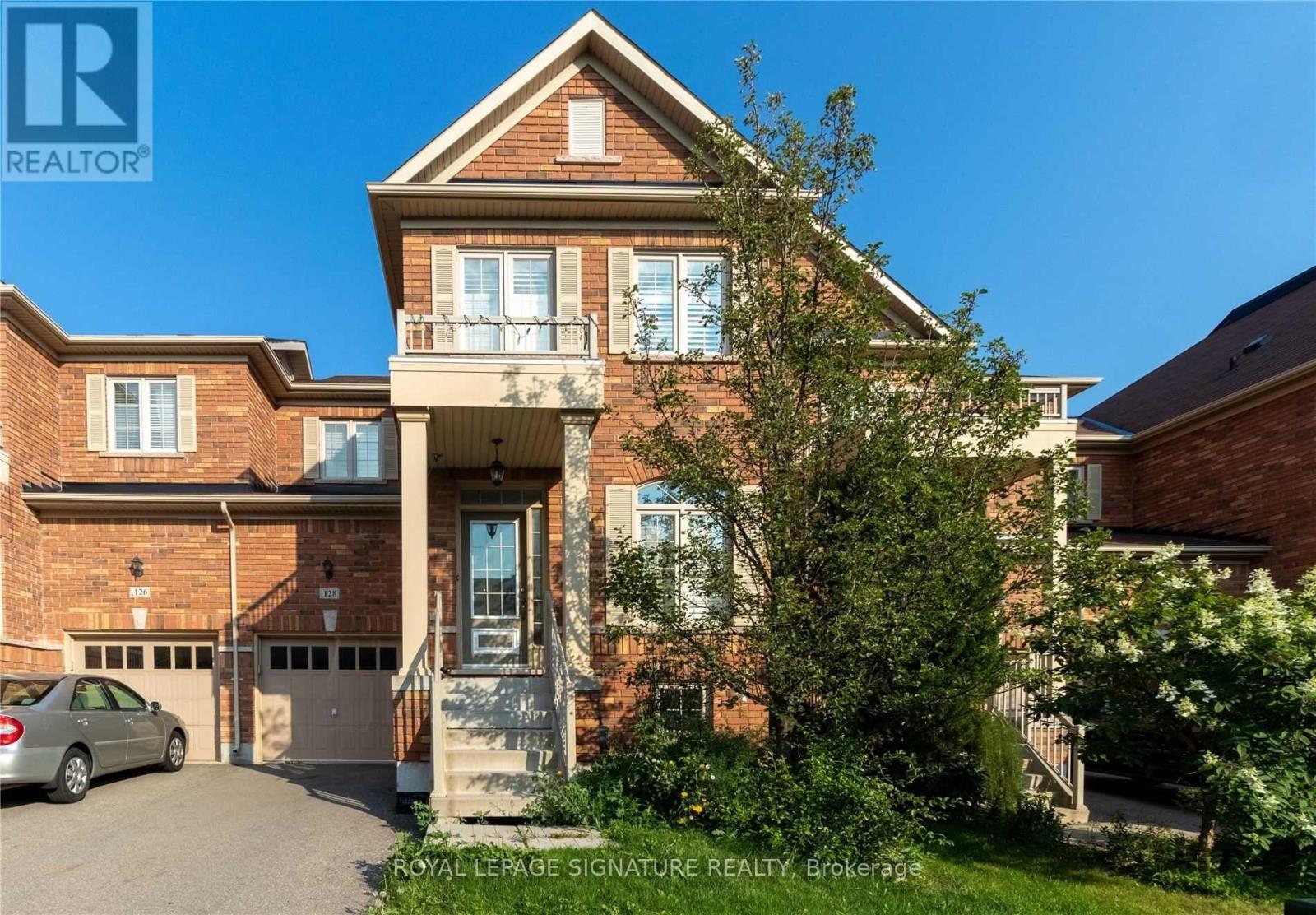 128 Holmes Crescent, Milton, Ontario L9T 0V8 - Photo 2 - W13414366