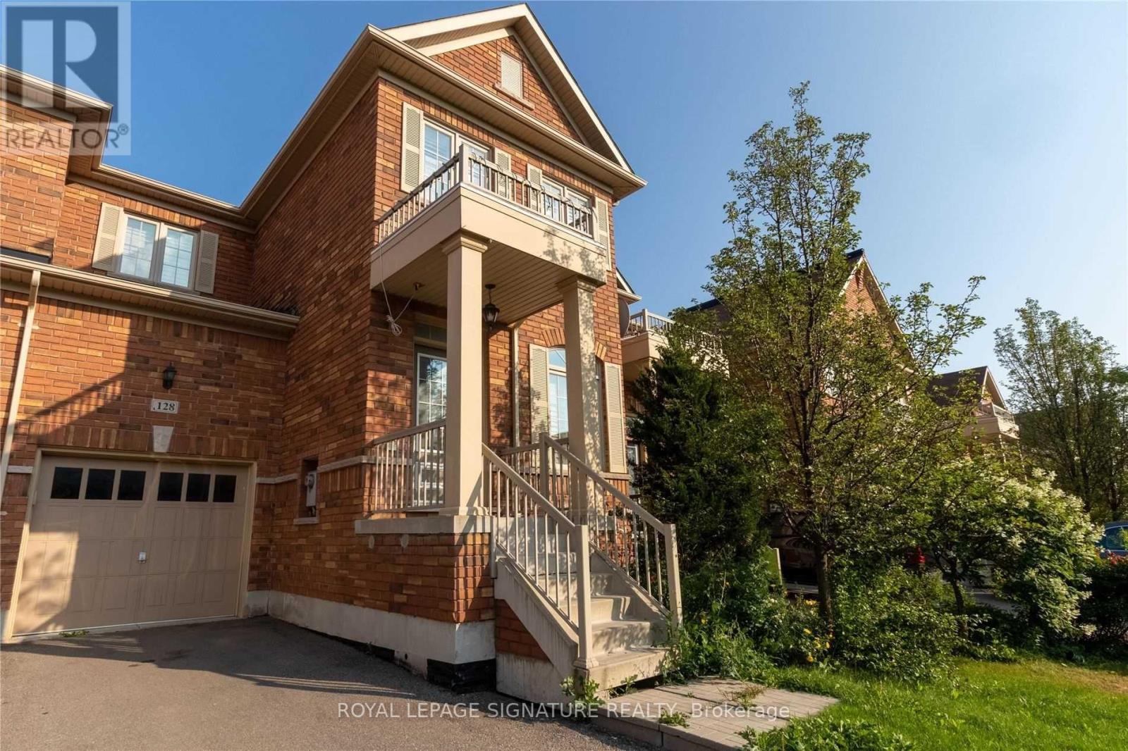 128 Holmes Crescent, Milton, Ontario L9T 0V8 - Photo 3 - W13414366