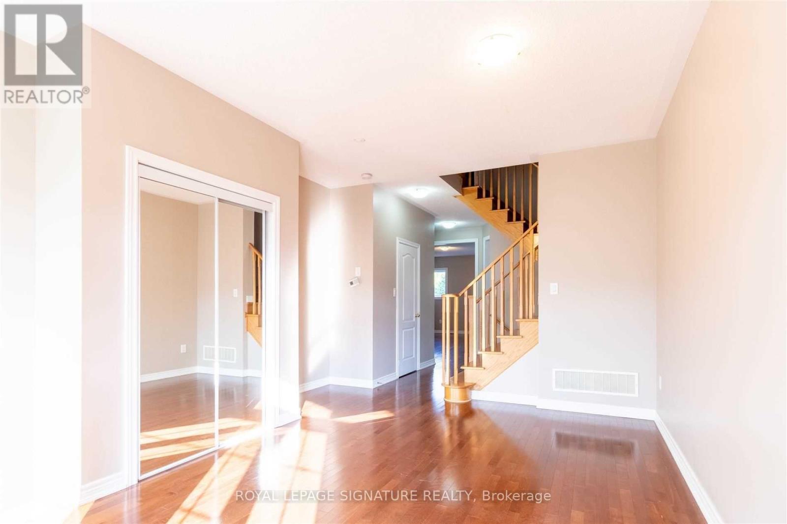 128 Holmes Crescent, Milton, Ontario L9T 0V8 - Photo 6 - W13414366
