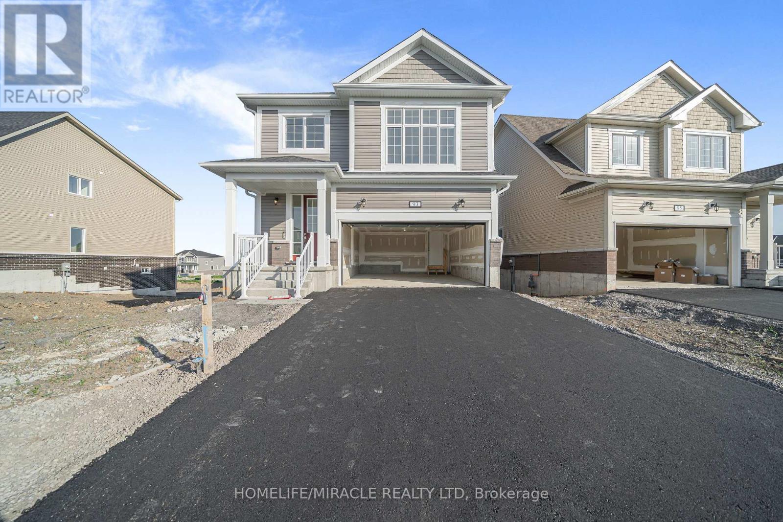 93 ROYAL OAK CRESCENT, Loyalist, Ontario