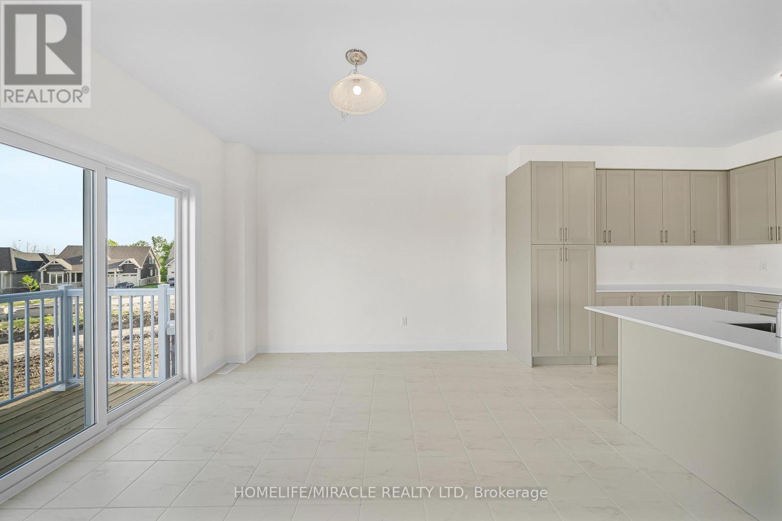 93 Royal Oak Crescent, Loyalist, Ontario  K0H 1G0 - Photo 15 - X13414284