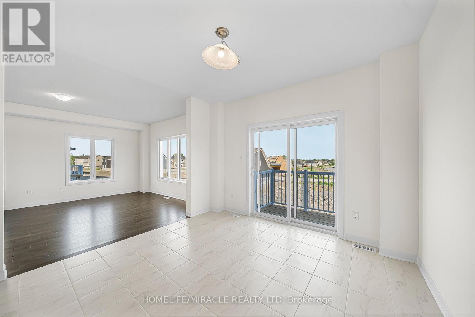 93 Royal Oak Crescent, Loyalist, Ontario  K0H 1G0 - Photo 16 - X13414284