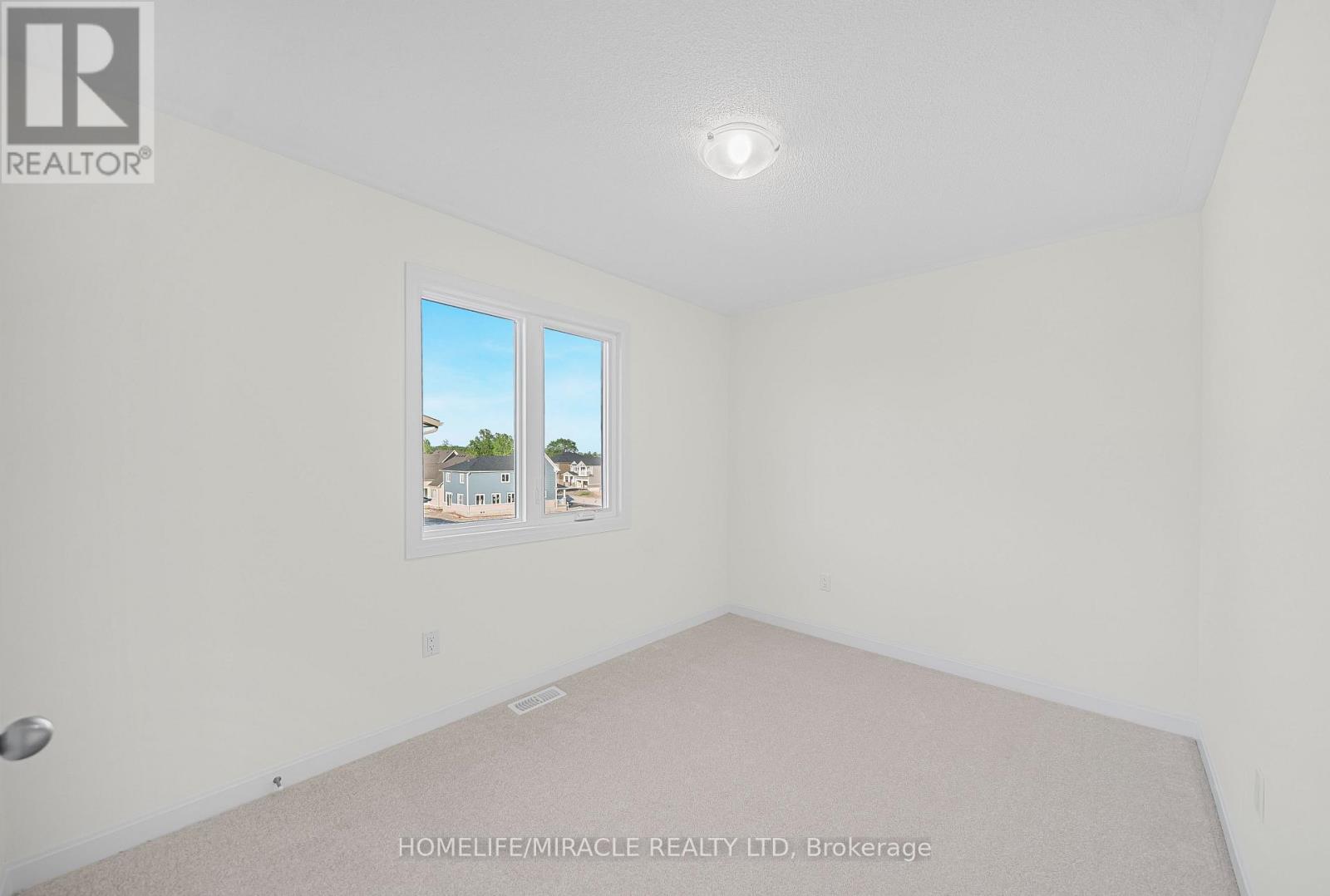 93 Royal Oak Crescent, Loyalist, Ontario  K0H 1G0 - Photo 27 - X13414284