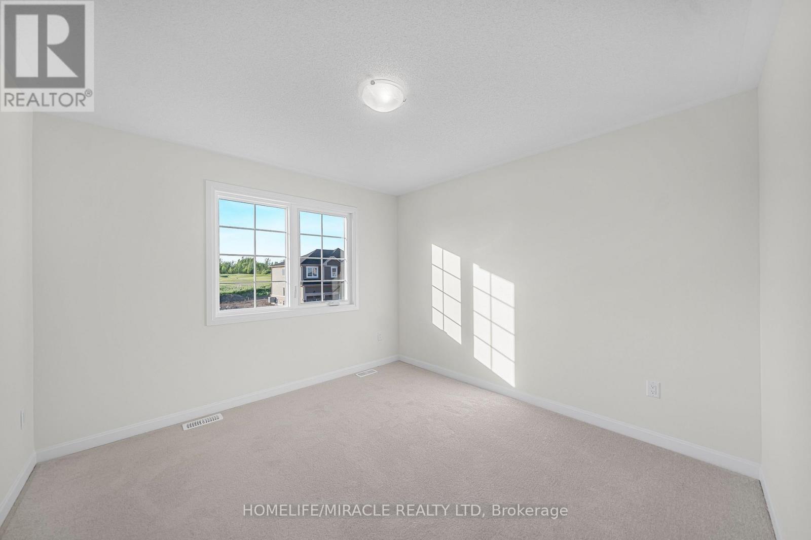 93 Royal Oak Crescent, Loyalist, Ontario  K0H 1G0 - Photo 30 - X13414284