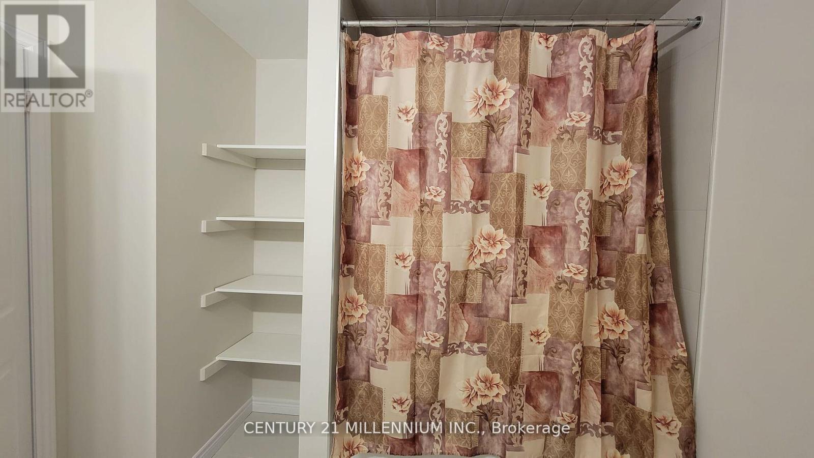 15 Alayche Trail, Welland, Ontario  L3C 0J7 - Photo 14 - X13414292